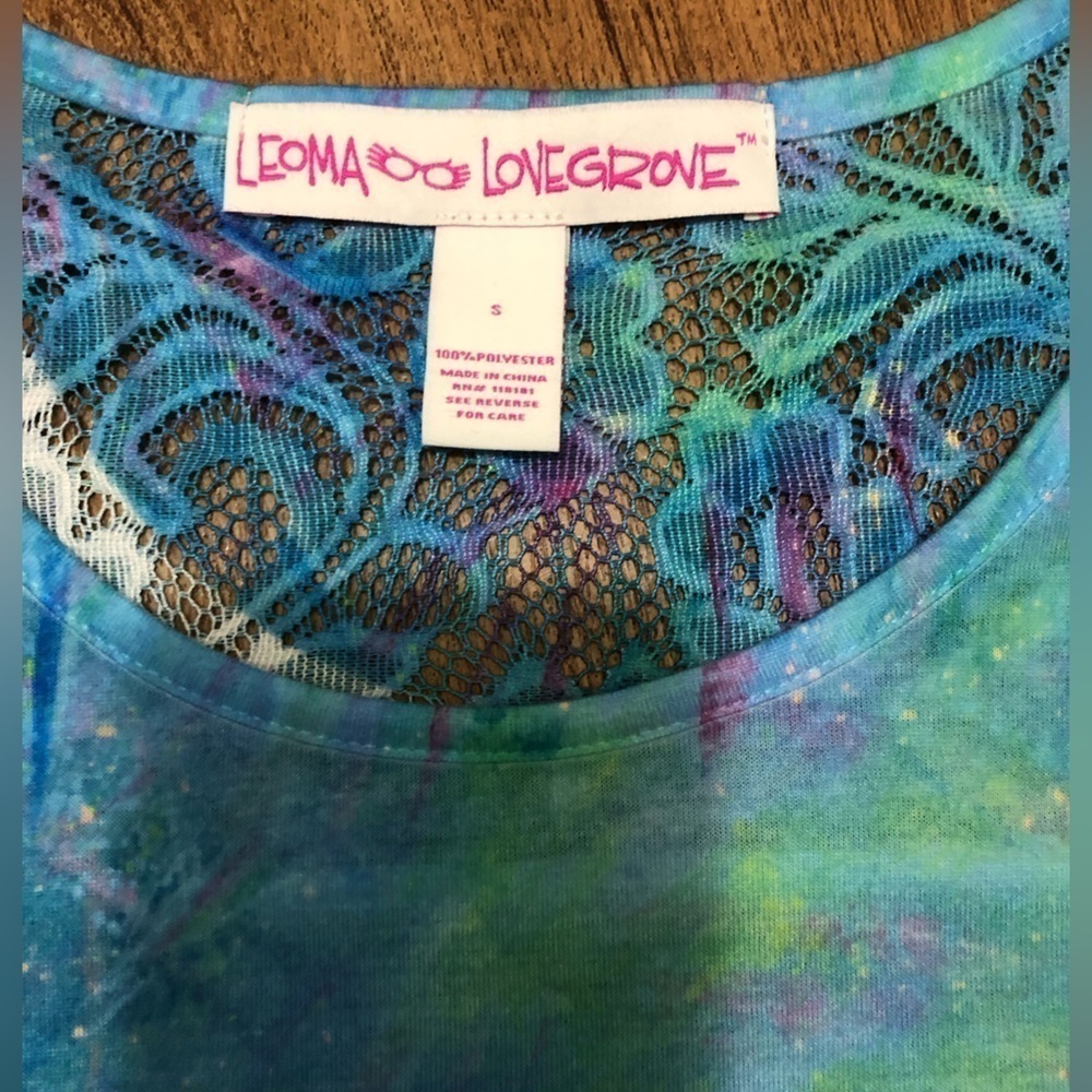 Leoma Lovegrove Hummingbird Shirt with Lace and Rhinestones. - Picture 5 of 15